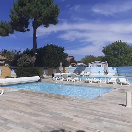 Campingplads Oleron Nature & Calme, Piscine, A 150m